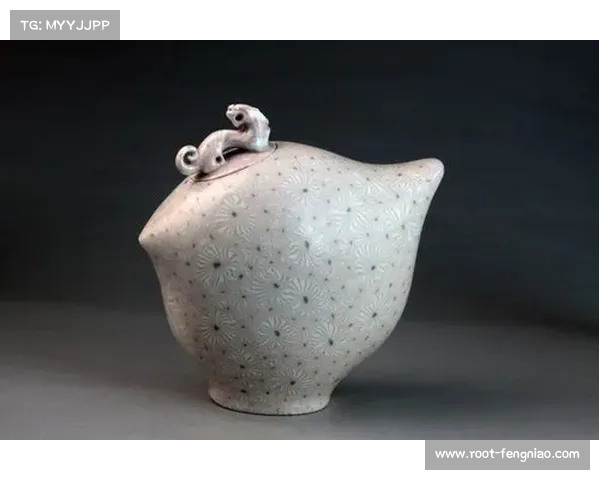 渝中区跳水赛奖牌融入巴渝绞胎陶艺元素展现非遗文化魅力